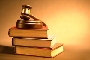 行政复议申请被驳回，被征收人应当如何选择被告？